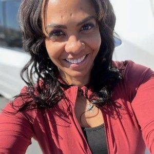 Meet your Posher, Sandee